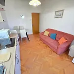 Mit Terrasse- 150 M Vom Sandstrand Entfernt By Interhome * Crikvenica