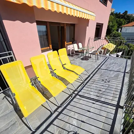 Mit Terrasse- 150 M Vom Sandstrand Entfernt By Interhome Crikvenica