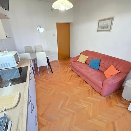 Mit Terrasse- 150 M Vom Sandstrand Entfernt By Interhome * 茨里克韦尼察